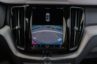 VOLVO XC60 B4 197 CV