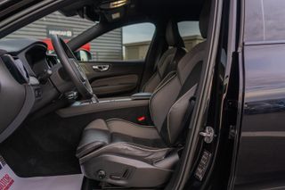 VOLVO XC60 B4 197 CV