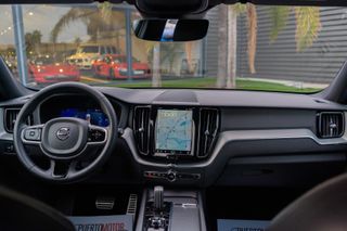 VOLVO XC60 B4 197 CV