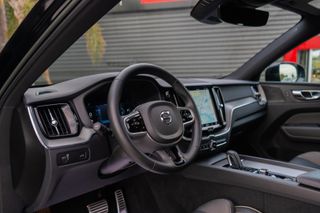 VOLVO XC60 B4 197 CV