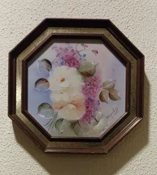 Quadro em Porcelana Pintada Flores Octogonal