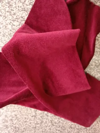 Bufanda de terciopelo granate Nueva