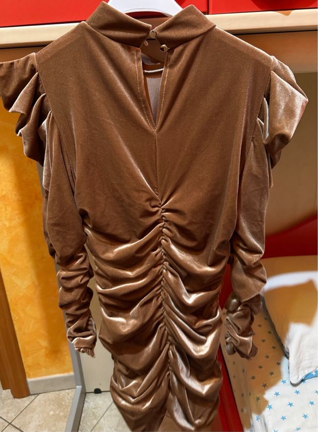 Abitino in velluto marrone