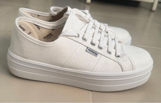 Deportivas Victoria Blancas Talla 39