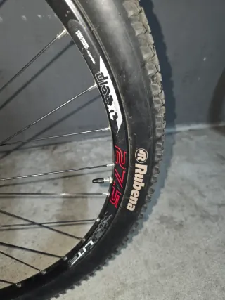 Bicicleta BH poco uso como nueva