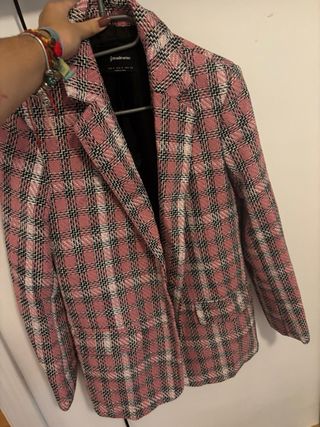 Americana cuadros rosa Stradivarius Talla S