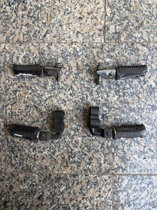 Pack Estriberas Keeway RKV 125 Delantera/Trasera