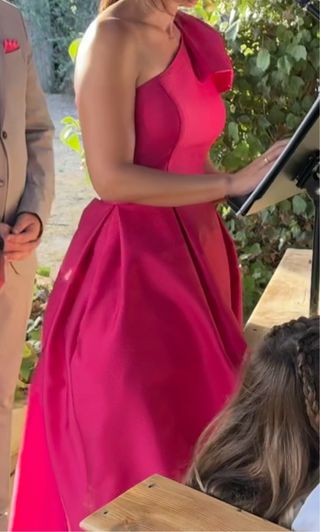 Vestido Rosa Clará fiesta invitada