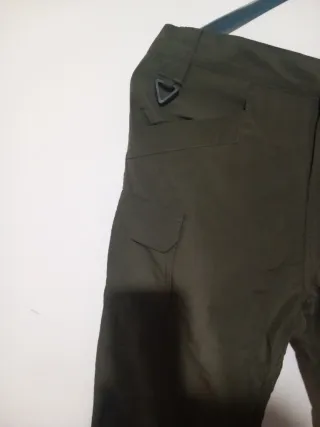 Pantalón cargo verde