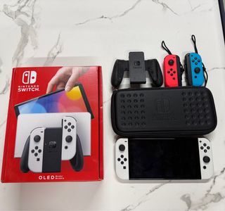 Nintendo Switch OLED Blanca en perfecto estado