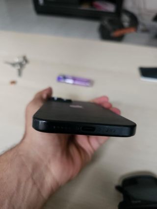 iPhone 15 128GB