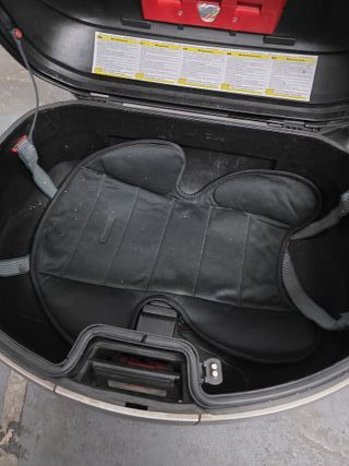 Baúl Givi V46 Tmax 500 1ª Serie con Luz