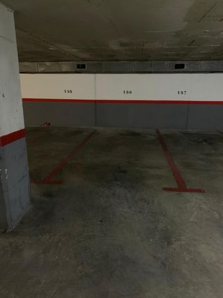 Se alquila plaza parking centro Sabadell 