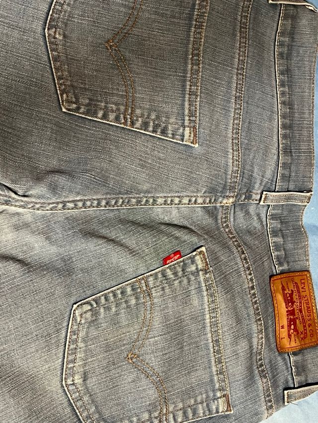 Pantalón Levis Azul.Original.