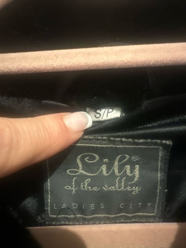 Abrigo imitación pelo mutón negro