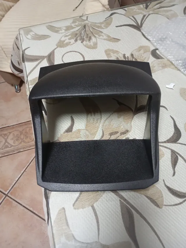 Carcasa Pantalla Ford Fiesta