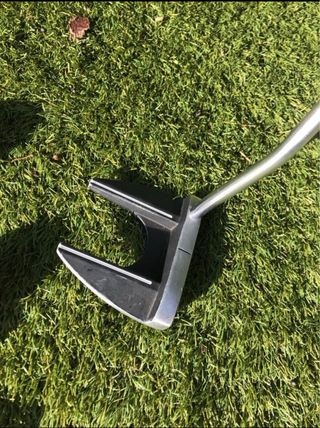 Pack 2 palos golf niño: putter + hierro 7/8