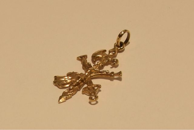 CRUZ LEGIONARIO DE ORO 18K/3.8Gr