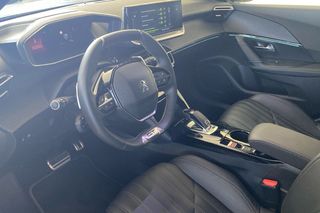 Peugeot 2008   GT Pack Puretech 130 SS EAT8 