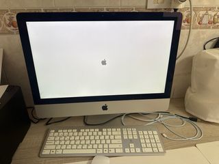 iMac Apple Plata y Blanco