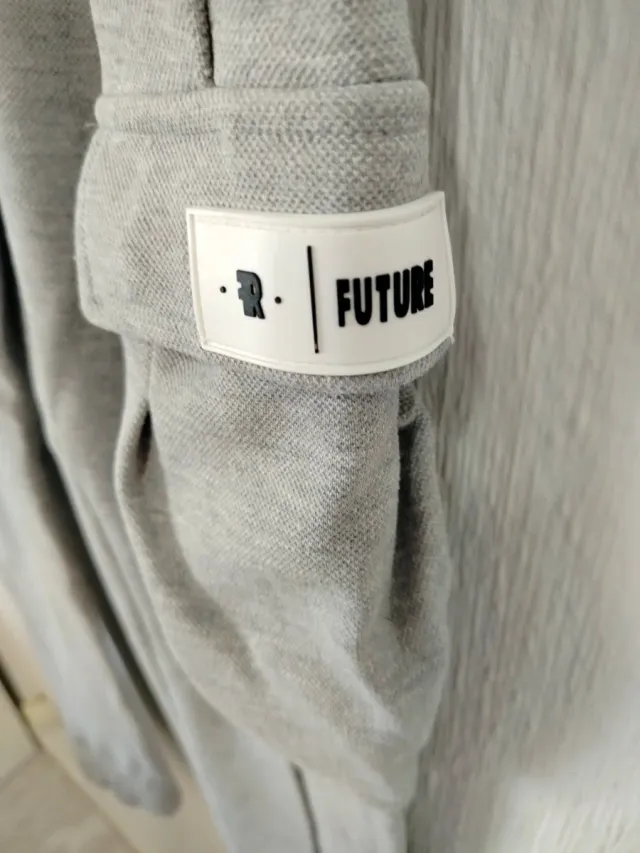 Pantalón cargo Bershka gris hombre