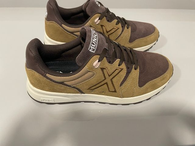 Zapatillas Munich Talla 40 Beige/Marrón