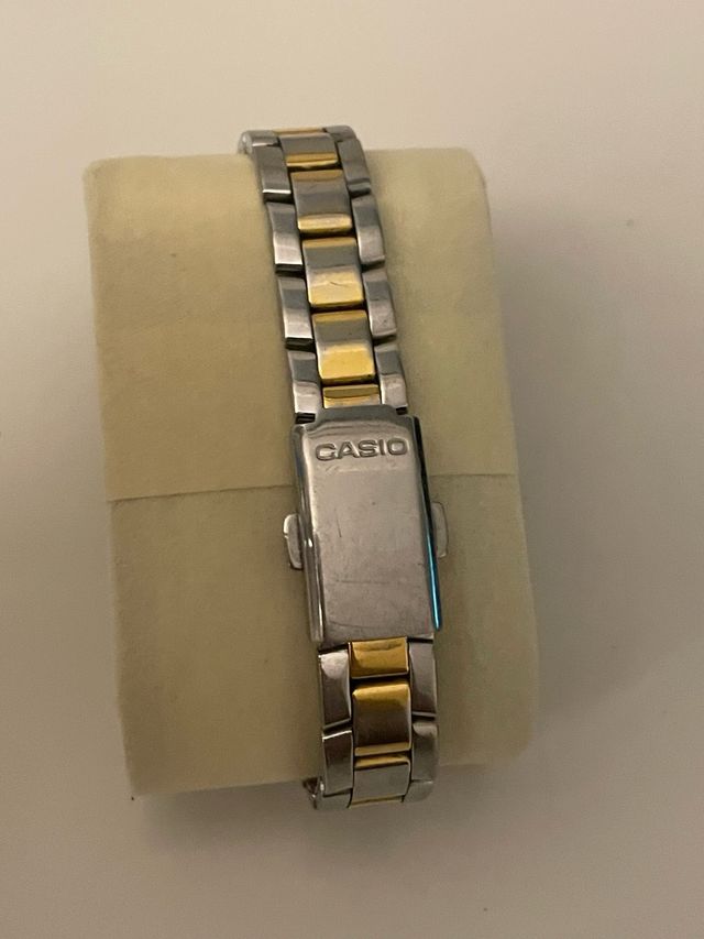Orologio Casio donna oro e argento