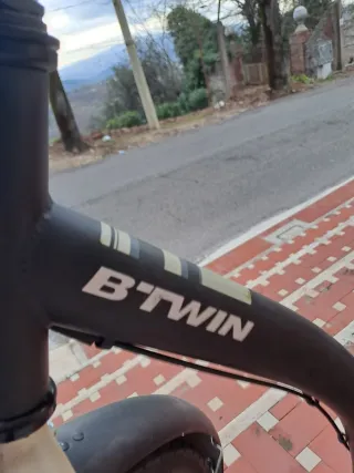 Bicicletta B-Twin Elops 300