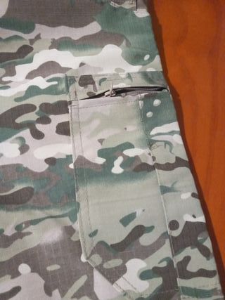 Pantalón camuflaje militar