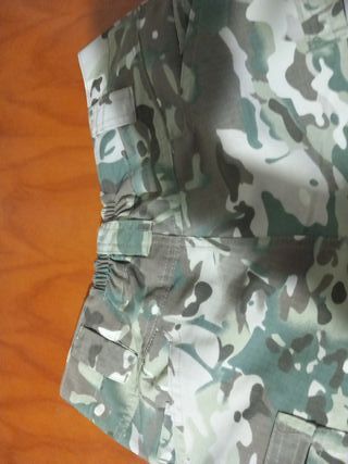 Pantalón camuflaje militar