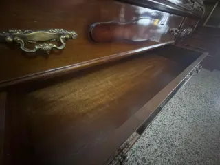 Aparador madera maciza clásico