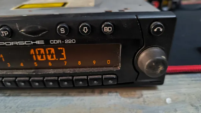 Radio Porsche CDR-220