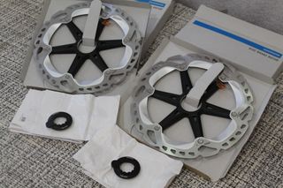 Discos freno Shimano XT Ice Tech RT-MT800 203mm CL