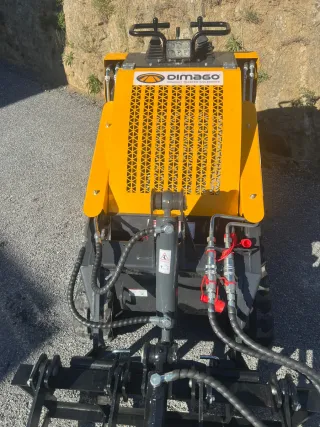 Minipala Cargadora Dimago