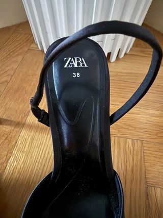Zapatos de salón negros Zara Talla 38