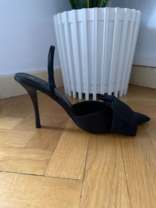 Zapatos de salón negros Zara Talla 38