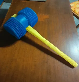 Martello in plastica