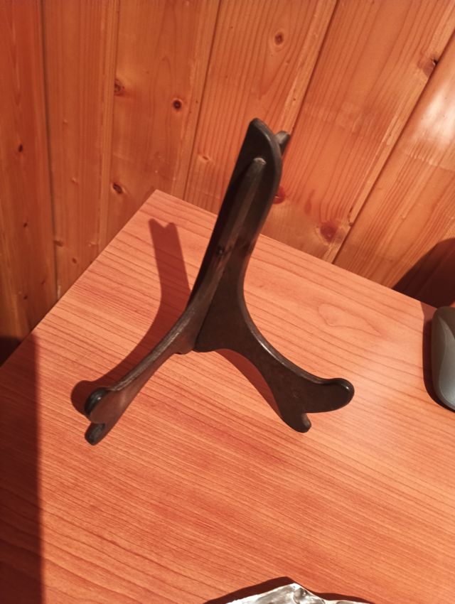 Bandeja de Alpaca Plateada con Relieve.