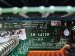COMBINAZIONE DI SCHEDA MADRE, MEMORIA E CPU, tra cui scegliere tra 3