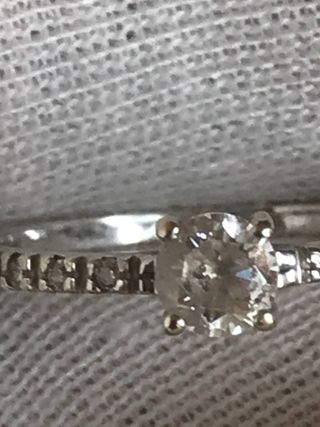Anillo Oro Diamante Engarzado + Regalo