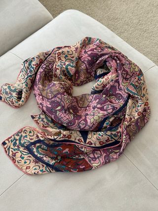 Pañuelo de seda natural
