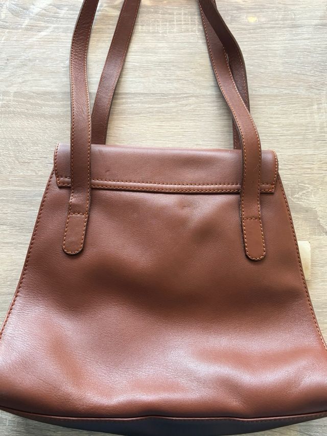 Bolso de piel Pertegaz marrón