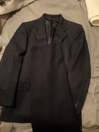 Traje de hombre negro
Talla 48