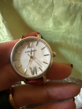 Reloj Viceroy Correa Roja y Plata