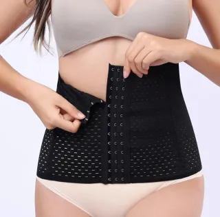 Faja reductora mujer negra