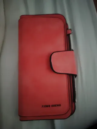 Cartera mujer fashion y práctica