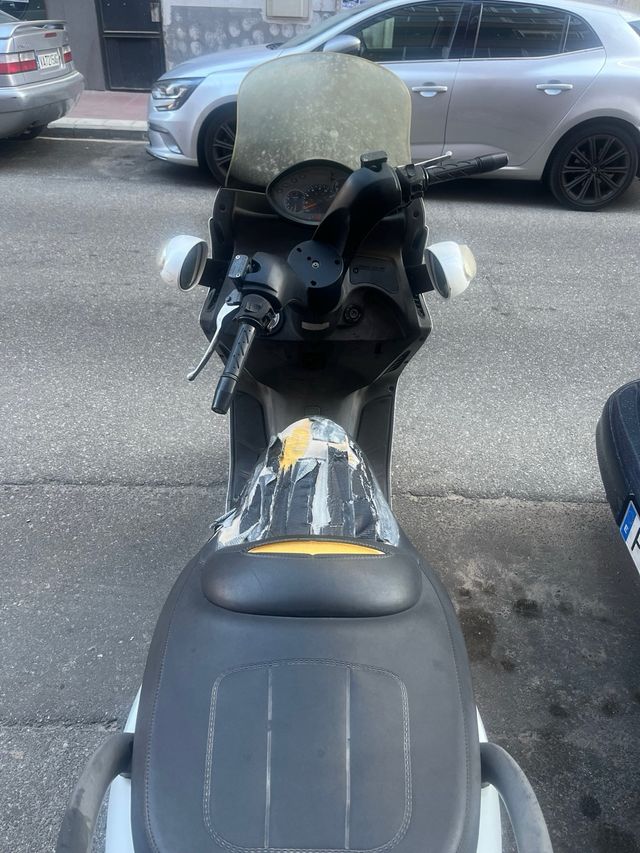 Kymco Grand Dink 125 Scooter