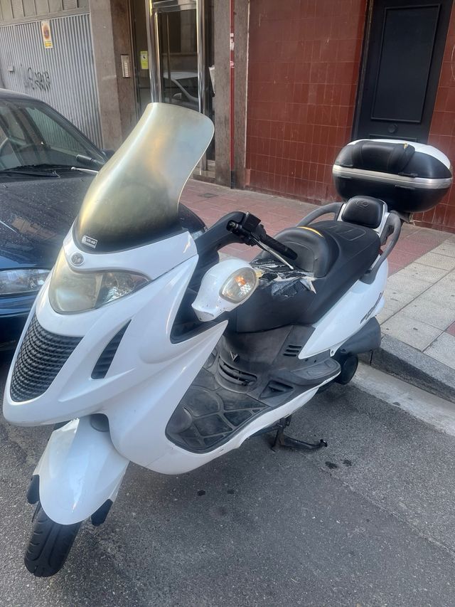 Kymco Grand Dink 125 Scooter