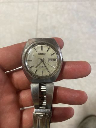 Reloj Citizen Automático Plata y Blanco