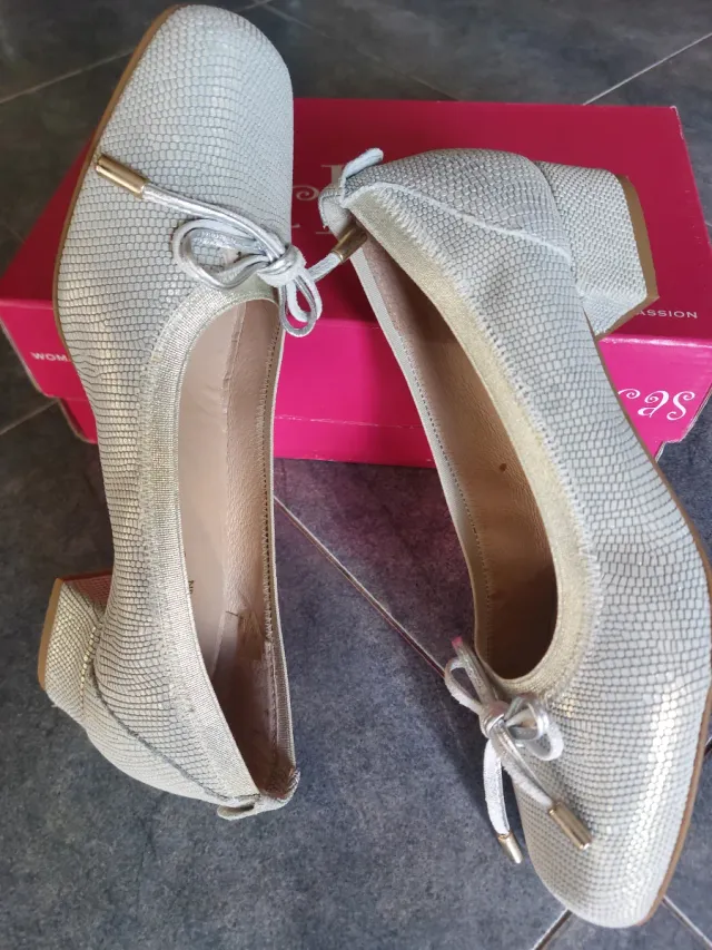 Zapatos D'Chicas Salón Oro/Plata